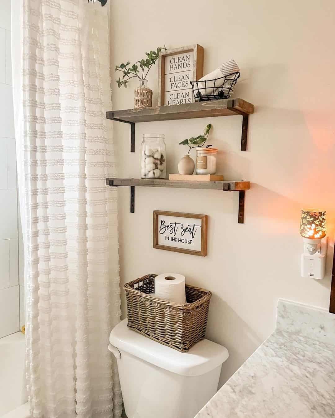 How to Decorate Bathroom Shelves – Expert Tips for a Stylish Space